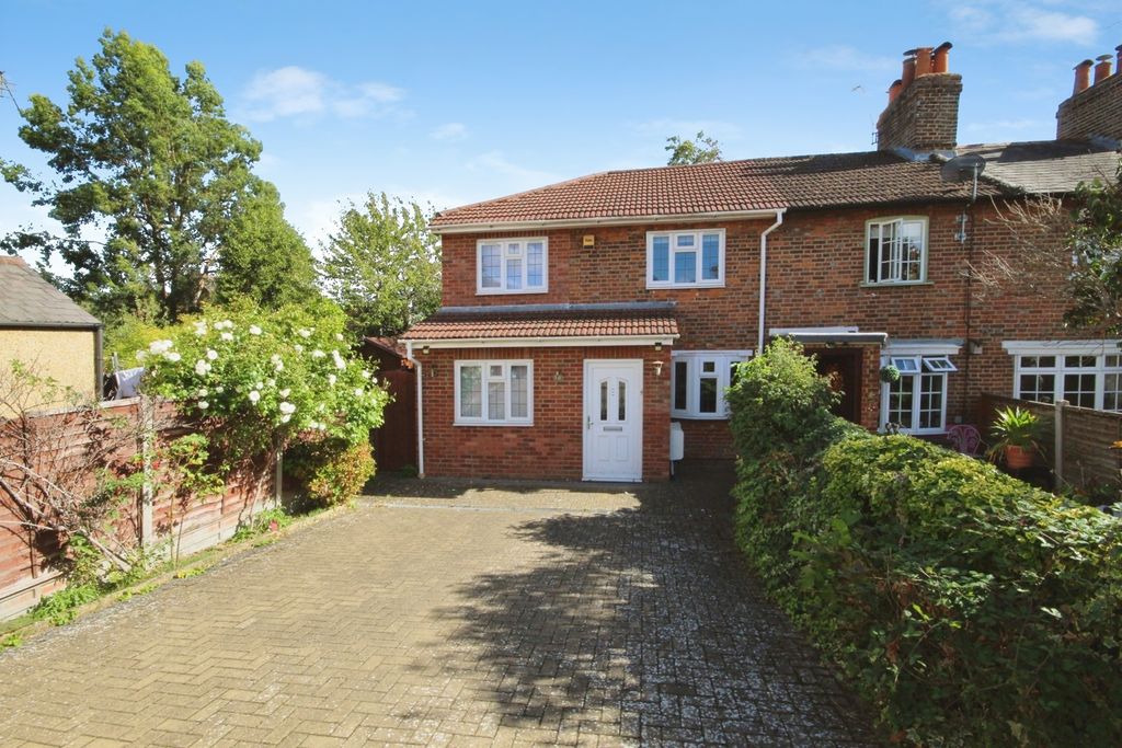 Property photo 1 of 14 External