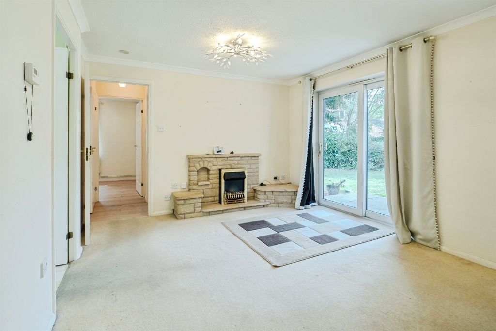Property photo 2 of 20
