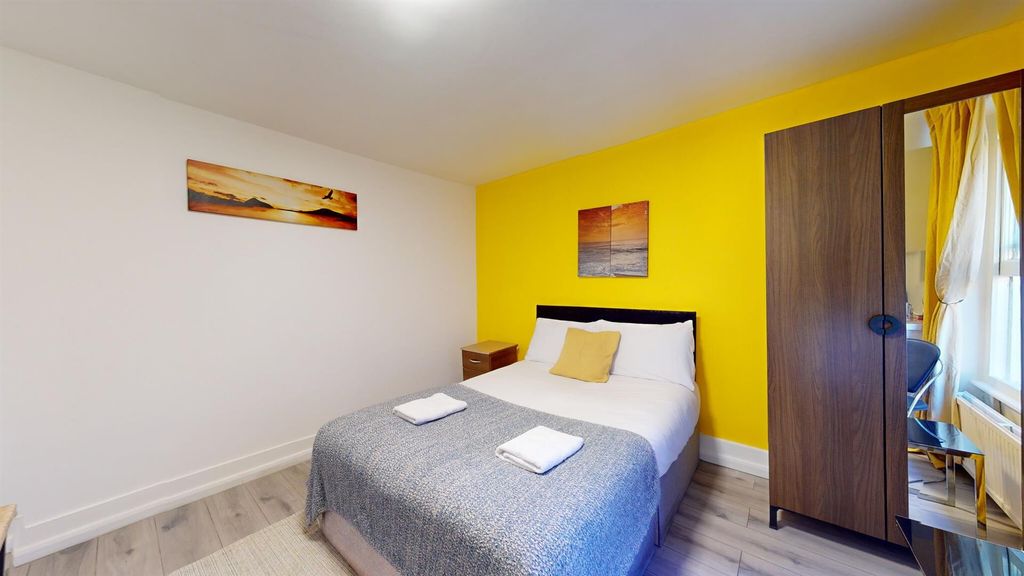Property photo 3 of 9 679A773A7E999470F4194c48_27d15cc3c76E6dc04433c1192