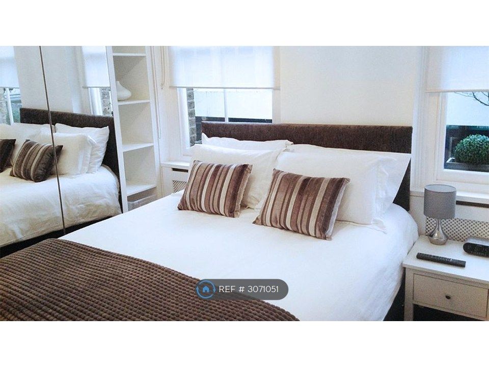 Property photo 2 of 12 Master Bed-King Bed, Tv, Fitted Wardrobe.