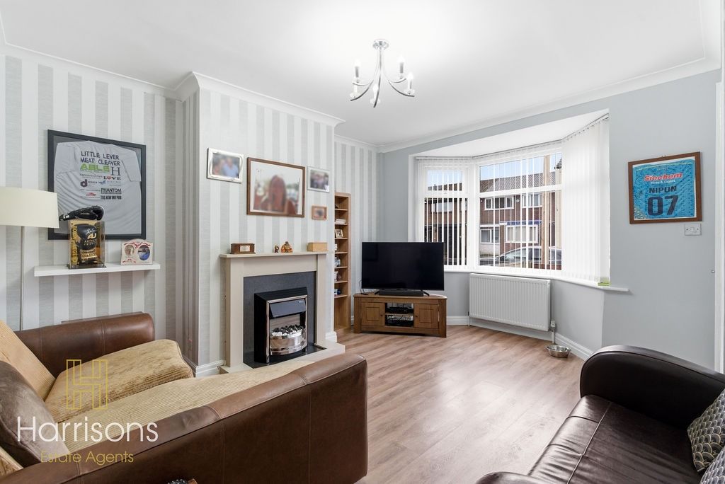 Property photo 3 of 22 4807976