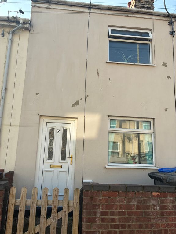 Property photo 1 of 5