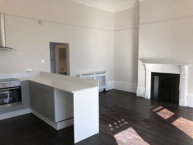 Property photo 3 of 11 Living Room