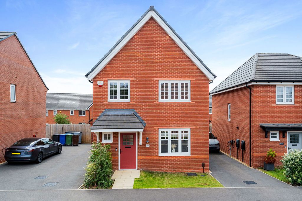 Property photo 1 of 35