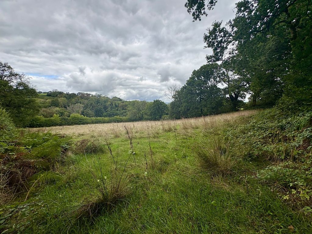 Property photo 3 of 11