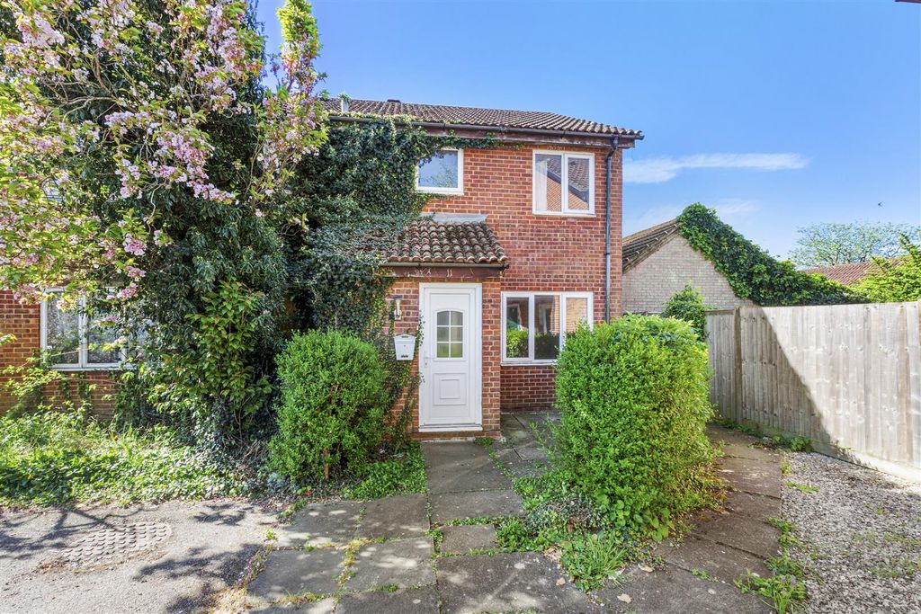Property photo 1 of 16