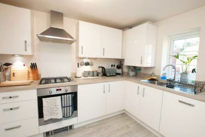 Property photo 3 of 12 15812_32237601_Img_10_0000_Max_656x437