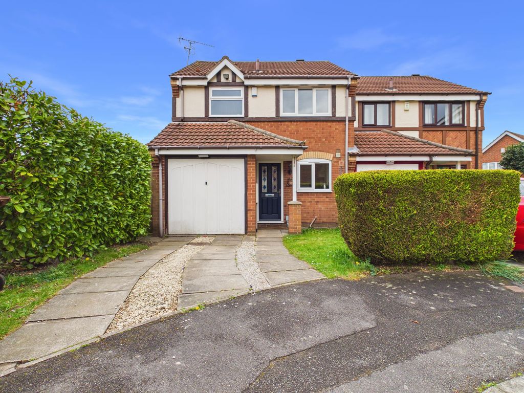 Property photo 1 of 17 Front