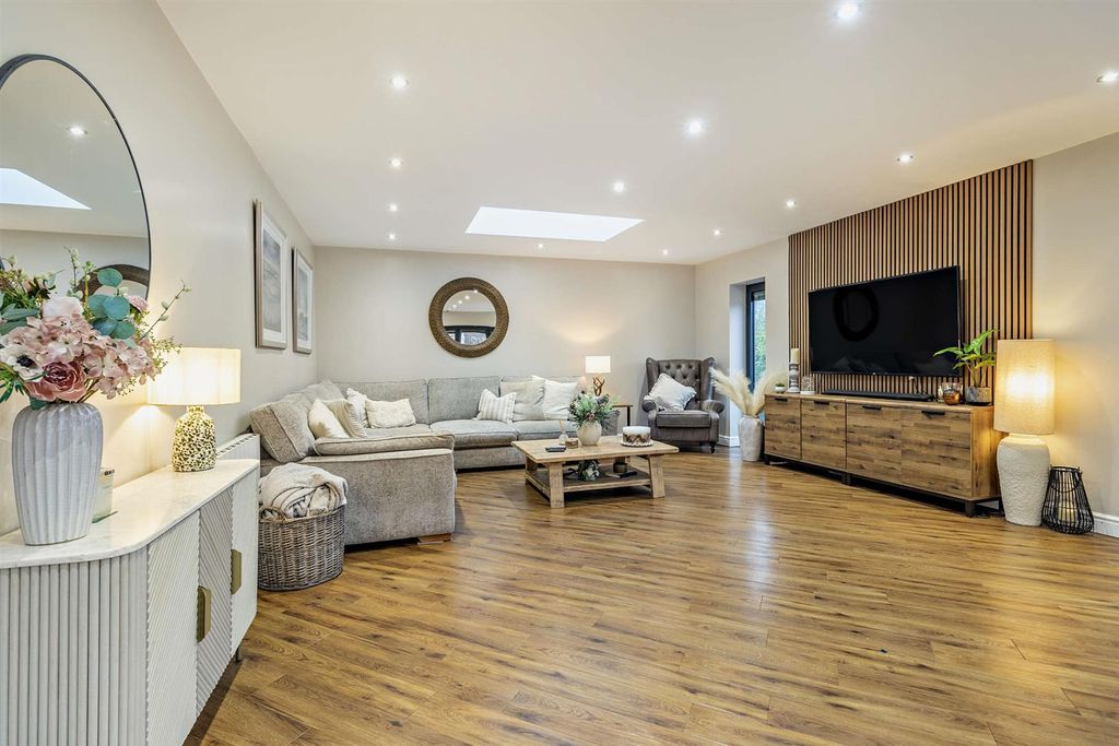 Property photo 2 of 37 Impressive Family Room