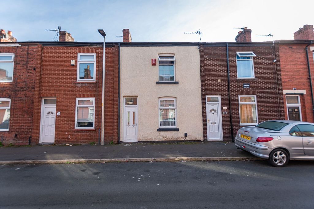 Property photo 1 of 11