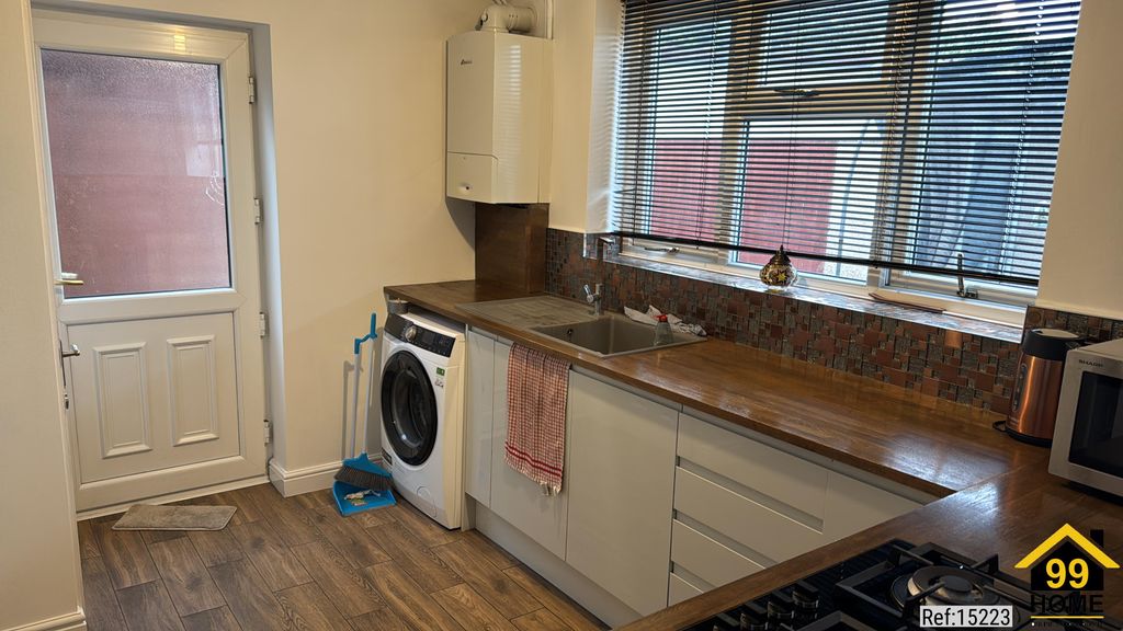 Property photo 3 of 22 Photo 2