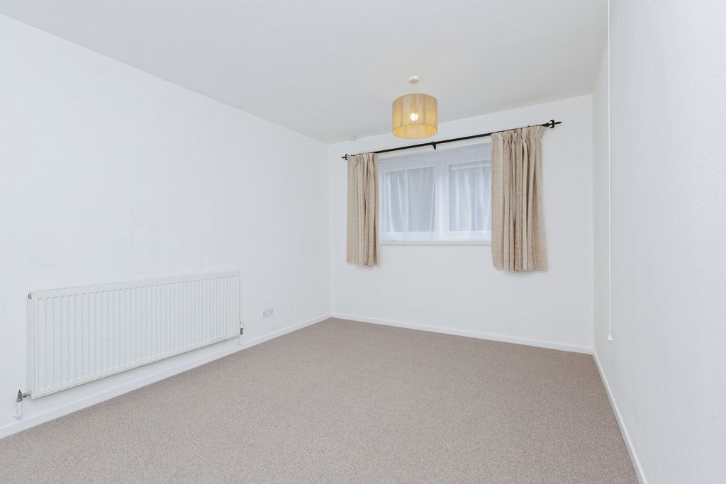 Property photo 2 of 12 Photo