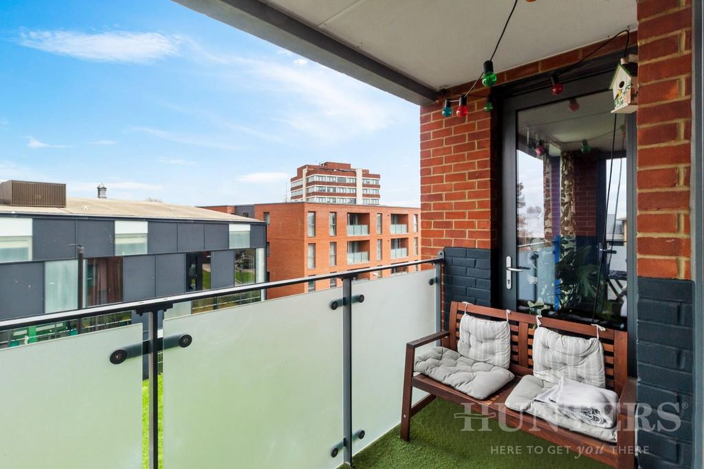 Property photo 3 of 8 Flat 104, Isobel Place N15 4Fp-11.Jpg