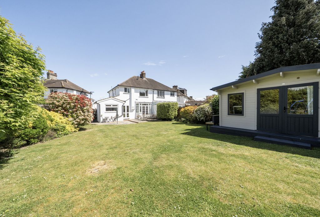 Property photo 2 of 20 1456624-18-6A047E...