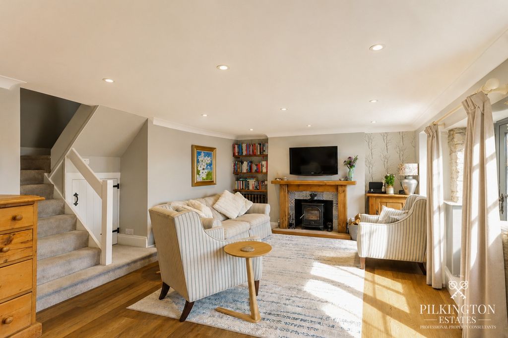 Property photo 3 of 21 5155274