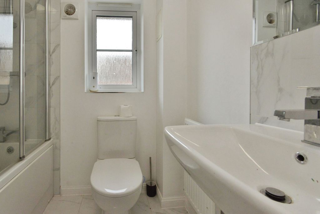 Property photo 3 of 21 Pbox-Img.Jpg