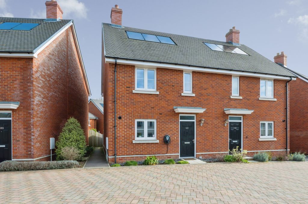 Property photo 1 of 20