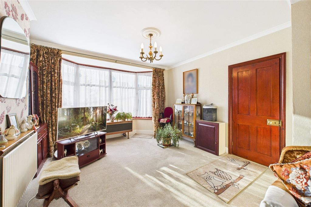 Property photo 2 of 13 Picture No. 14