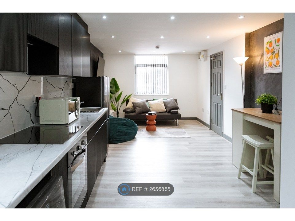 Property photo 1 of 35