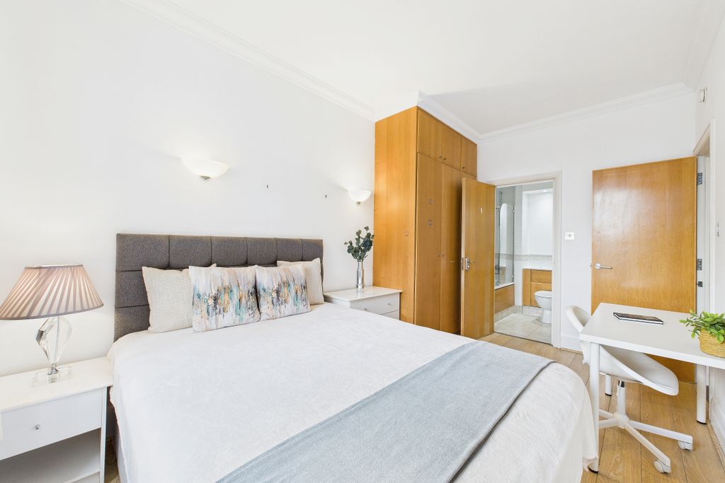 Property photo 1 of 30