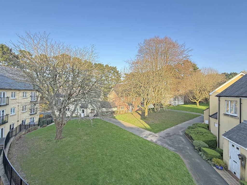 Property photo 2 of 10 Echo Crescent 14 - View.Jpg