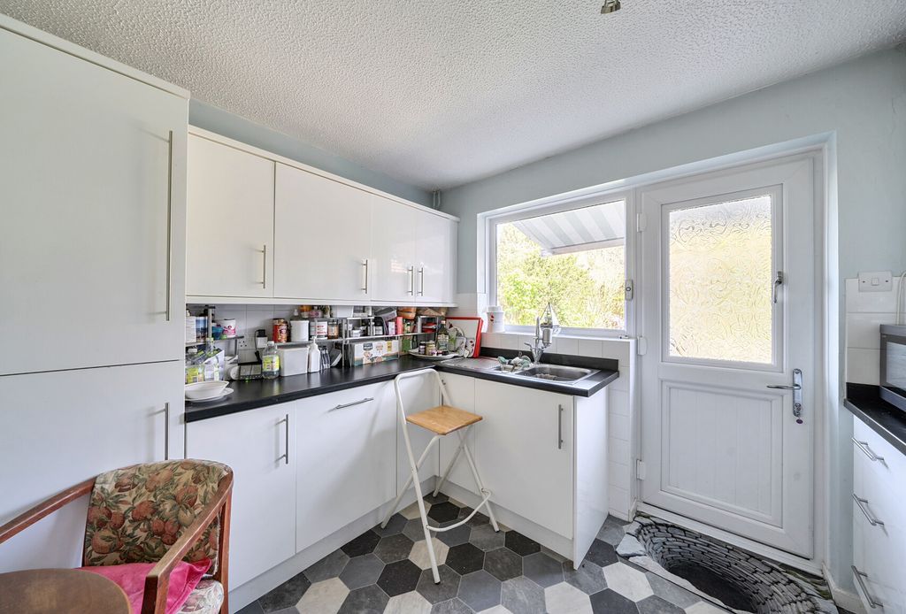 Property photo 2 of 18 1435051-14-69d66E...