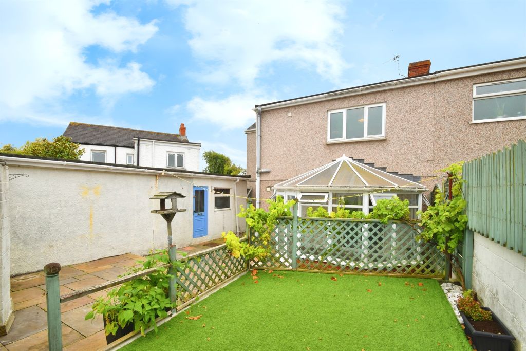 Property photo 2 of 18