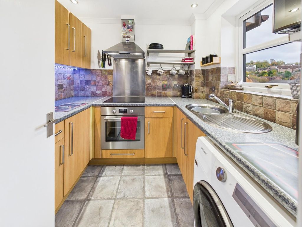 Property photo 3 of 17 Cam01576G0-Pr0329-Still001.Jpg