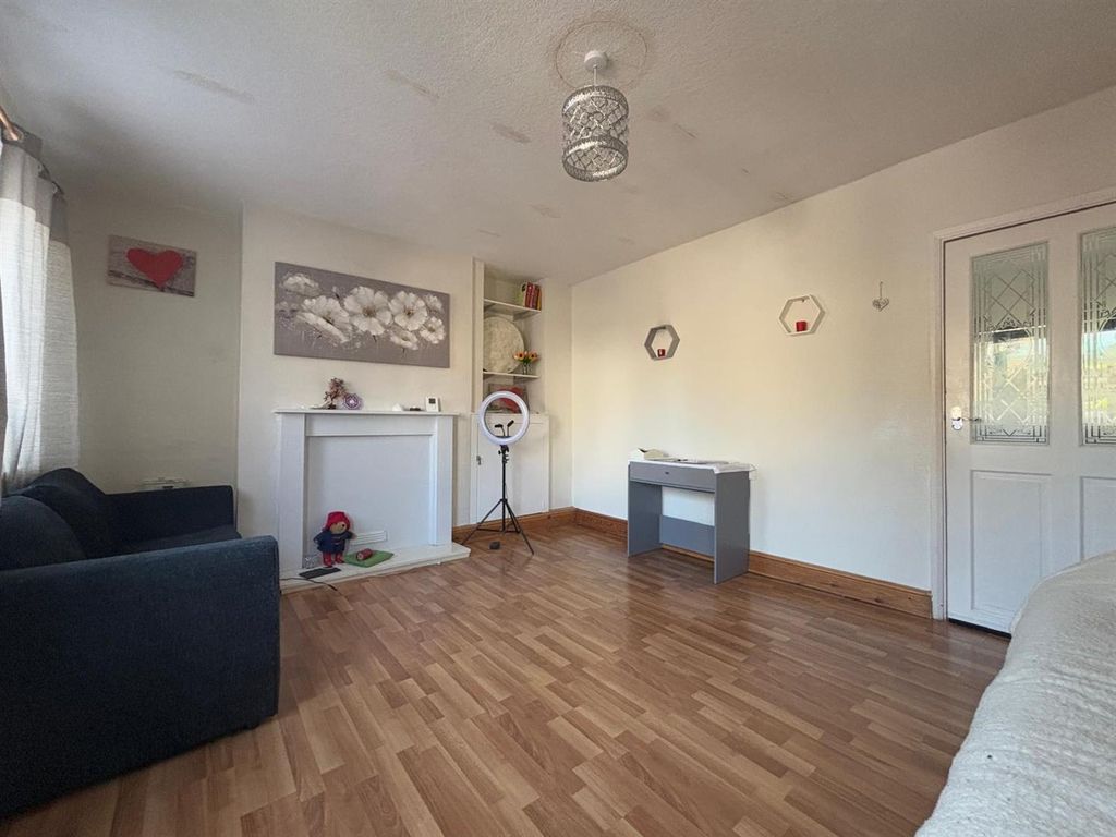 Property photo 2 of 17 Img-20250320-Wa0004.Jpg