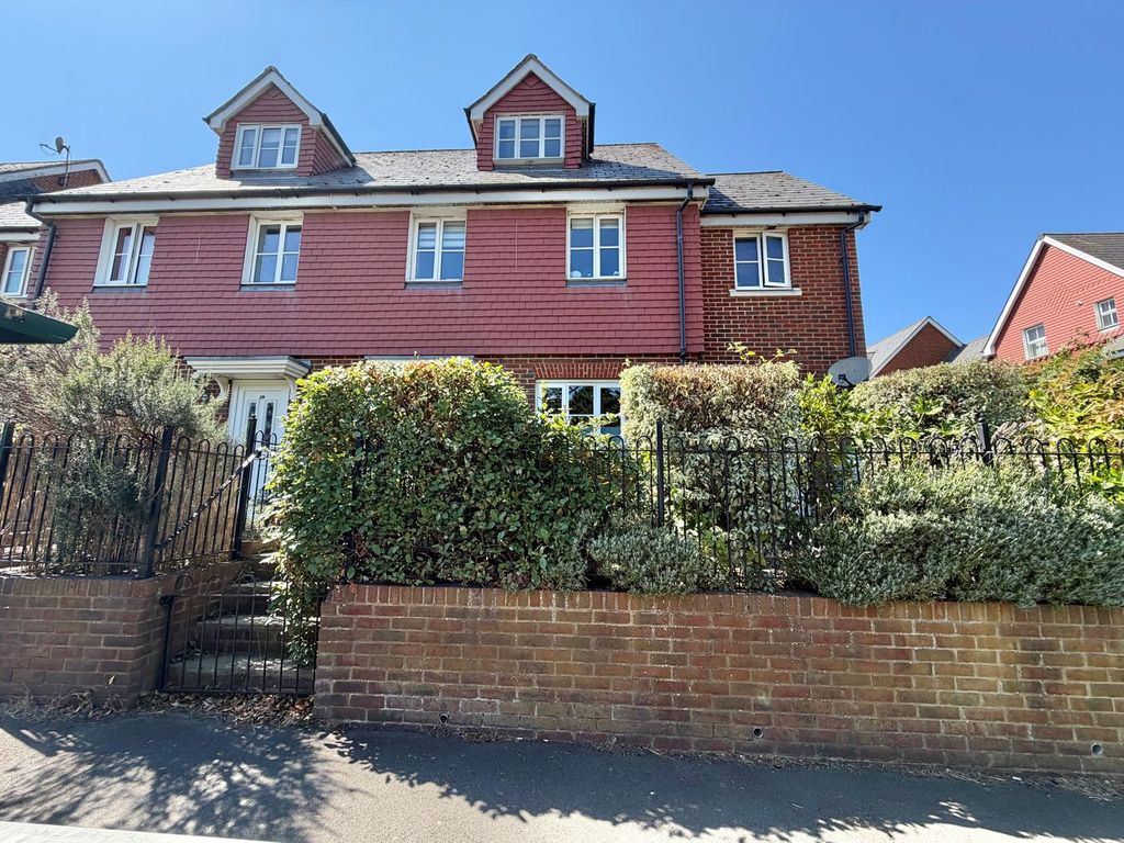 Property photo 1 of 18