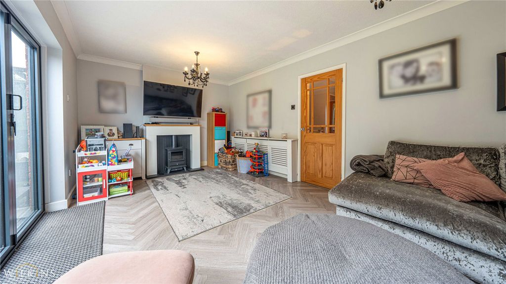 Property photo 3 of 38 Picture No. 14