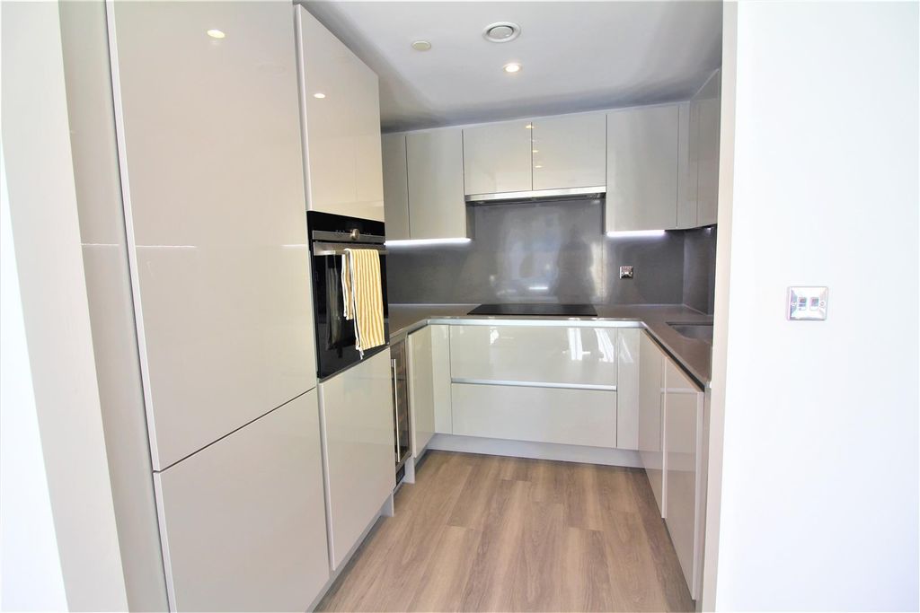 Property photo 2 of 5 Modern Kitchen With Gloss Cabinets And Appliances...