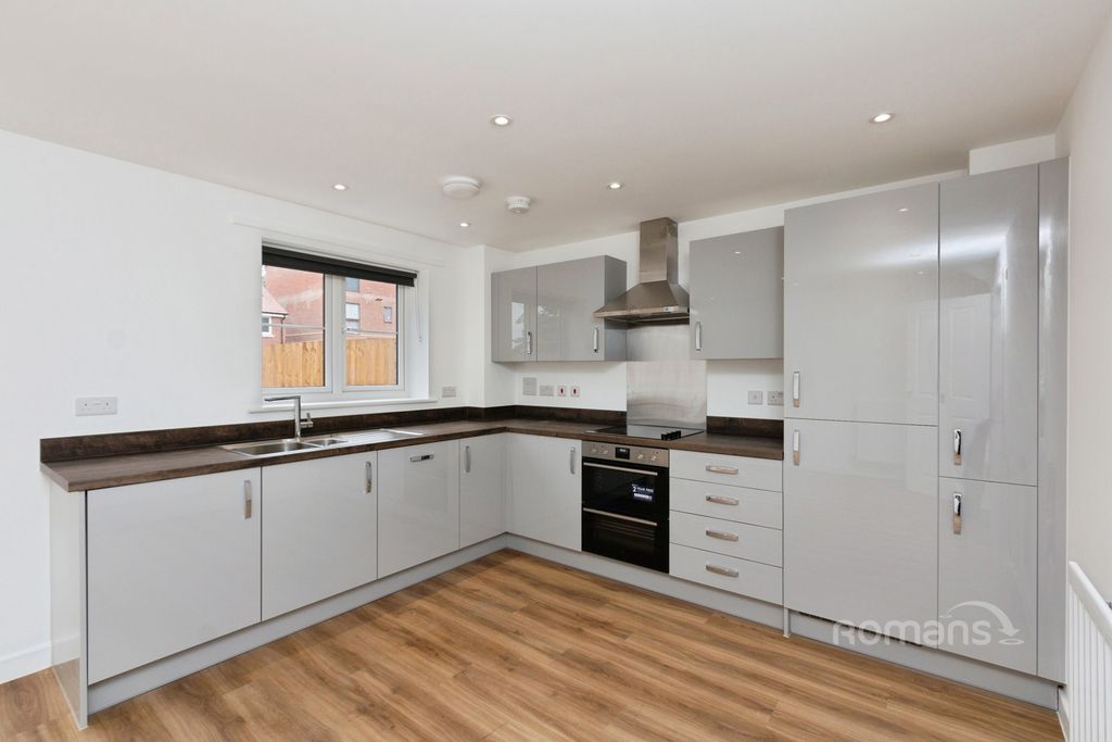Property photo 2 of 14 Pbox-Img.Jpg