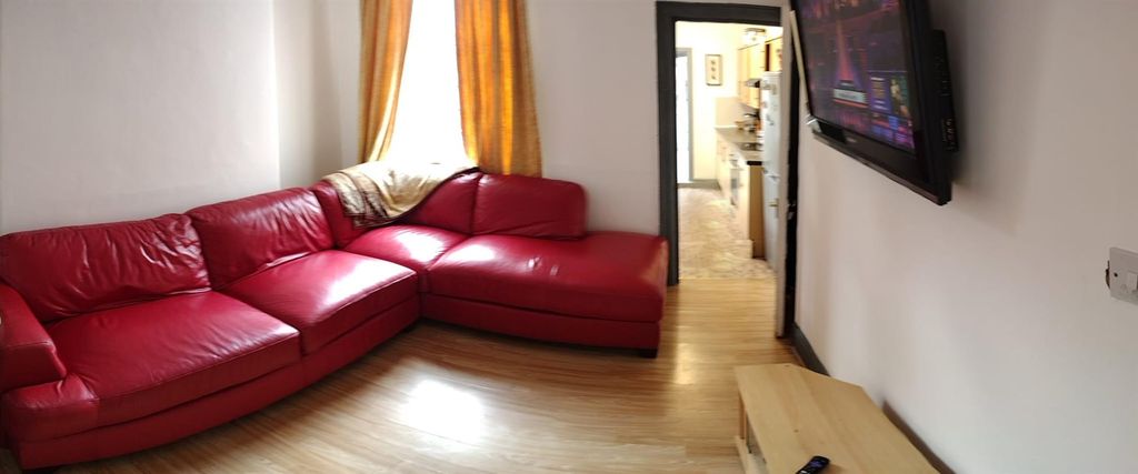 Property photo 1 of 19 25 Worthing Street 21.Jpg