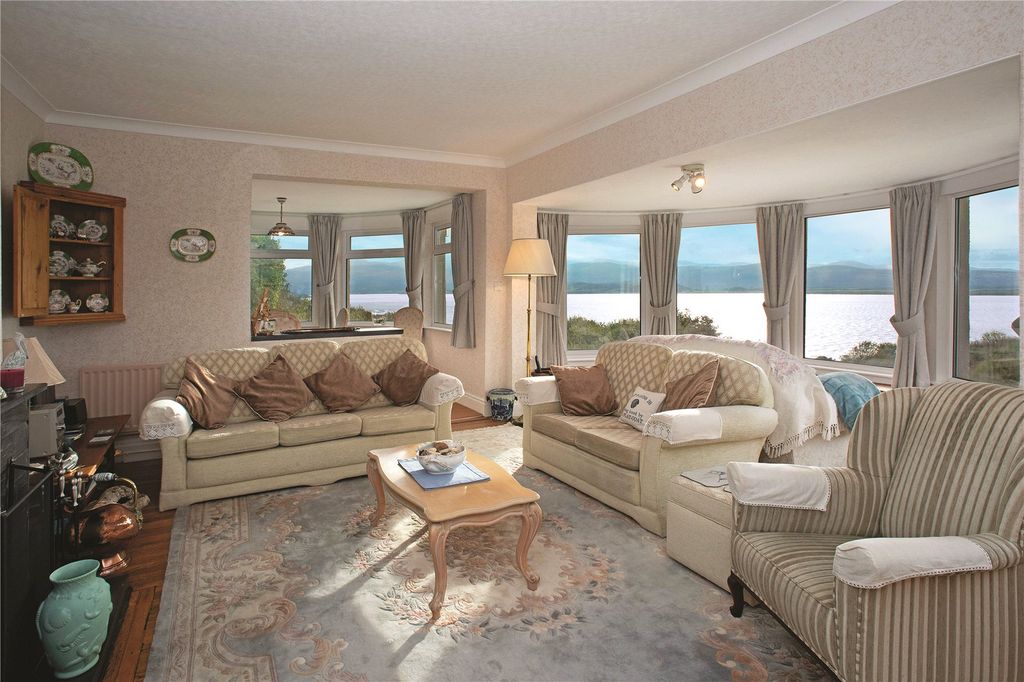 Property photo 2 of 36 Picture No. 20