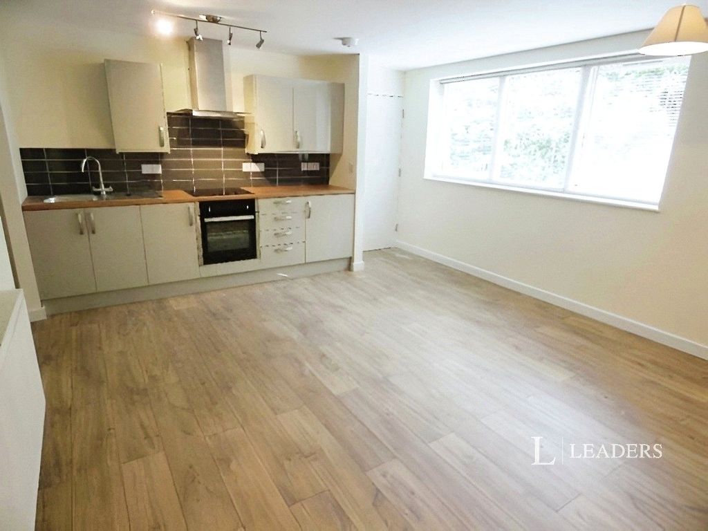 Property photo 1 of 8 1
