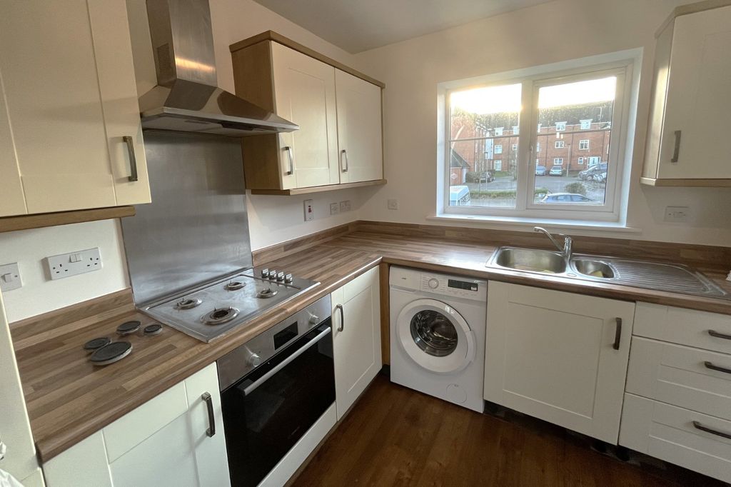 Property photo 2 of 7 Picture No. 14