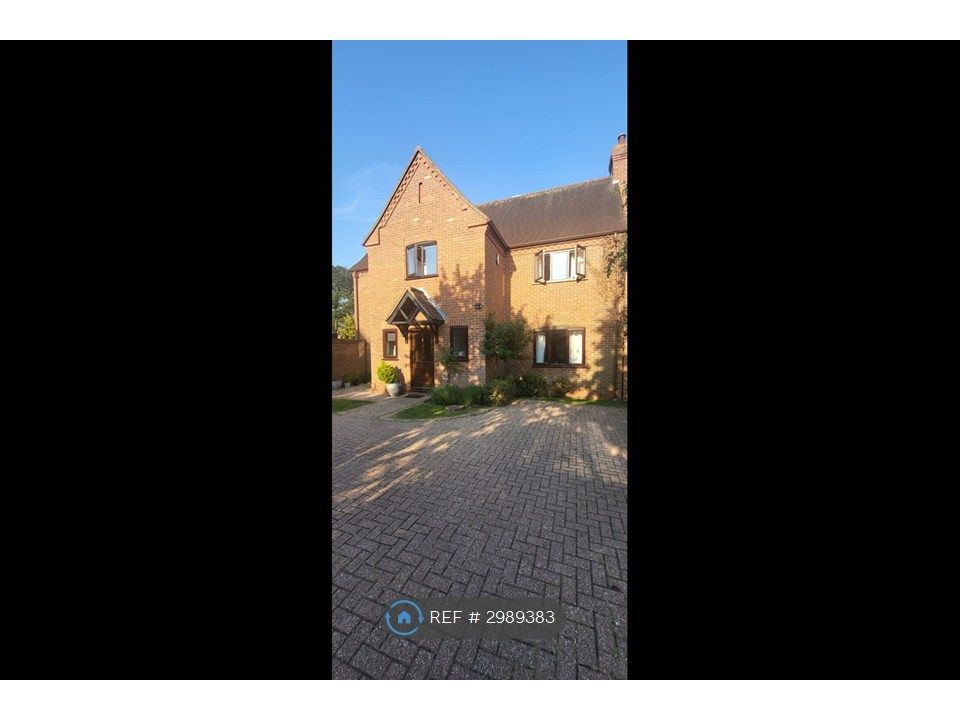 Property photo 1 of 11 Front