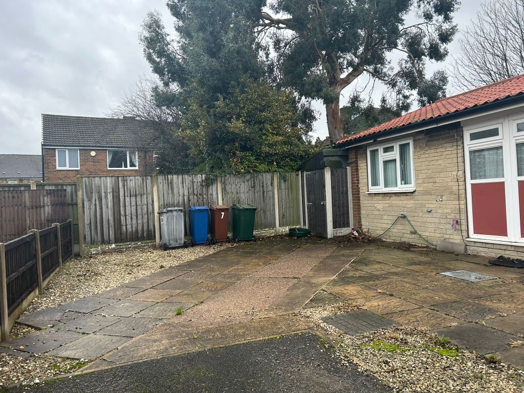 Property photo 2 of 18