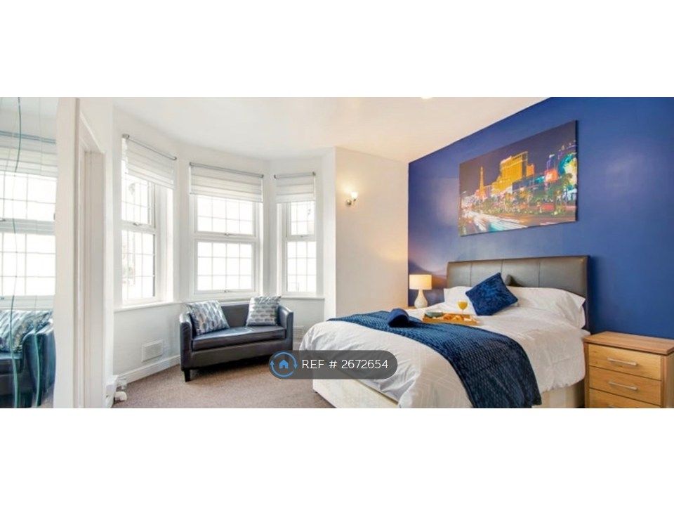 Property photo 2 of 6