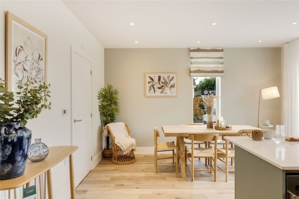 Property photo 2 of 17 Dining Show Home