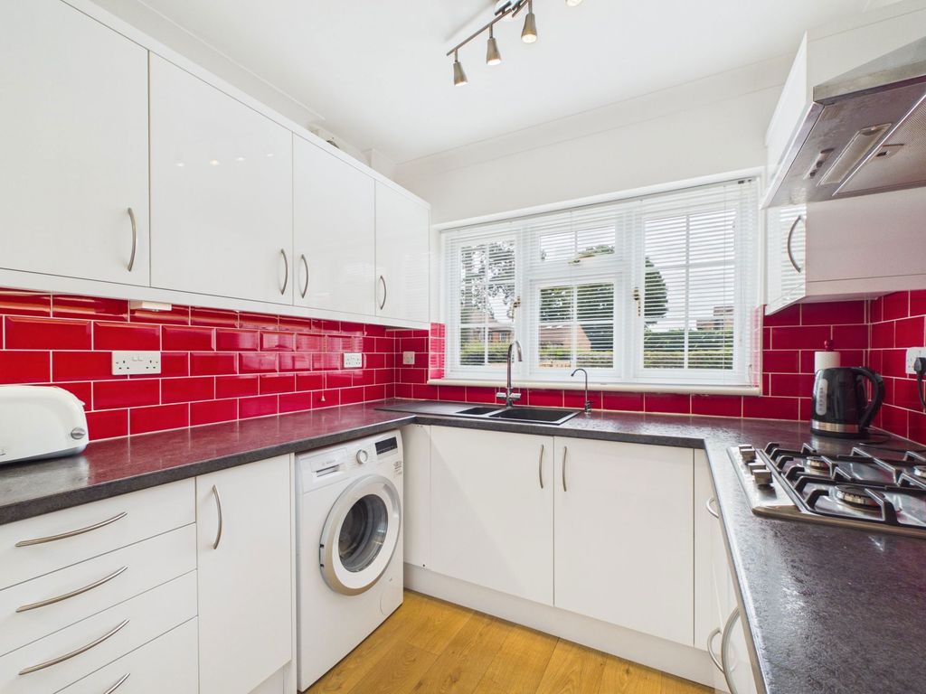 Property photo 2 of 24