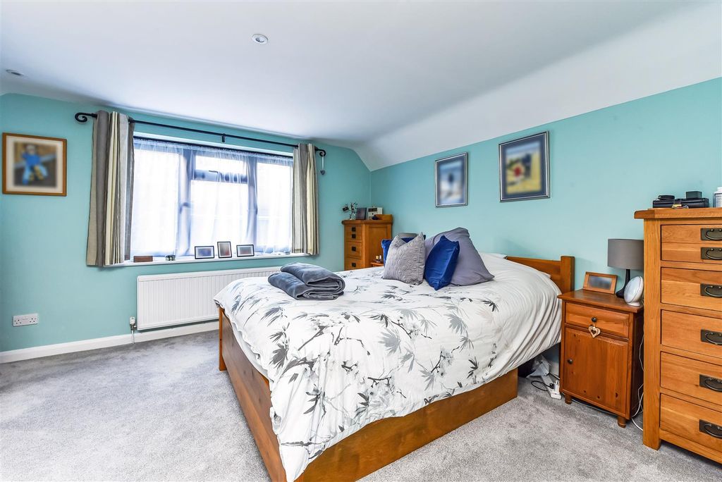 Additional image 14 of 5 bed detached house for saleLondon Road, Liphook GU30