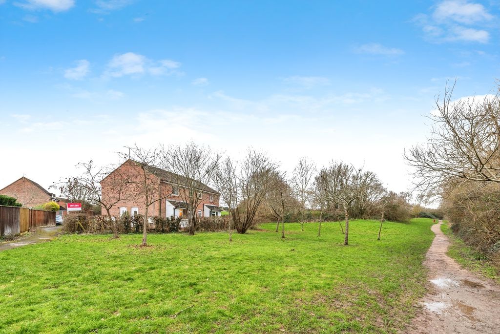 Property photo 2 of 15 Pbox-Img.Jpg