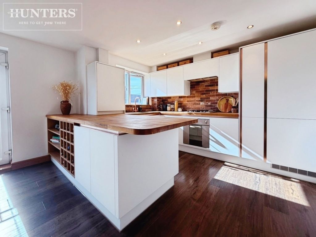 Property photo 3 of 20 Pbox-Img.Jpg