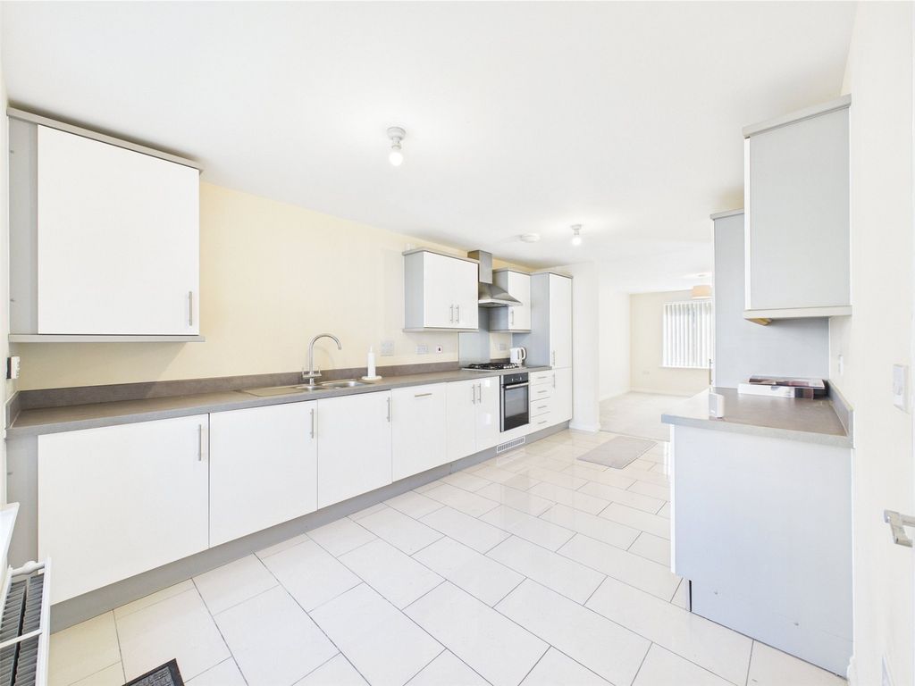Property photo 3 of 18 Picture No. 06
