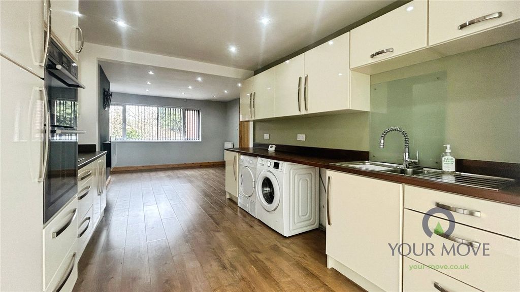 Property photo 2 of 11 Picture No. 13