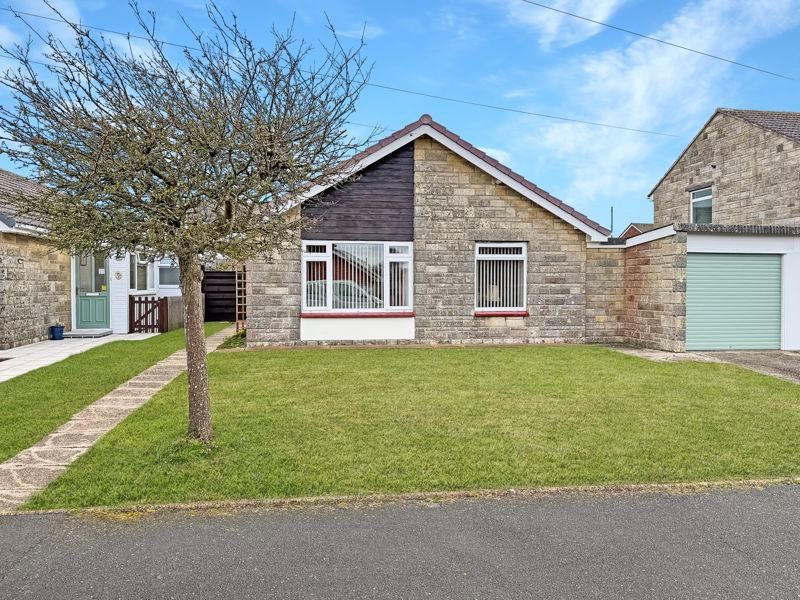 Property photo 1 of 15 Photo 11