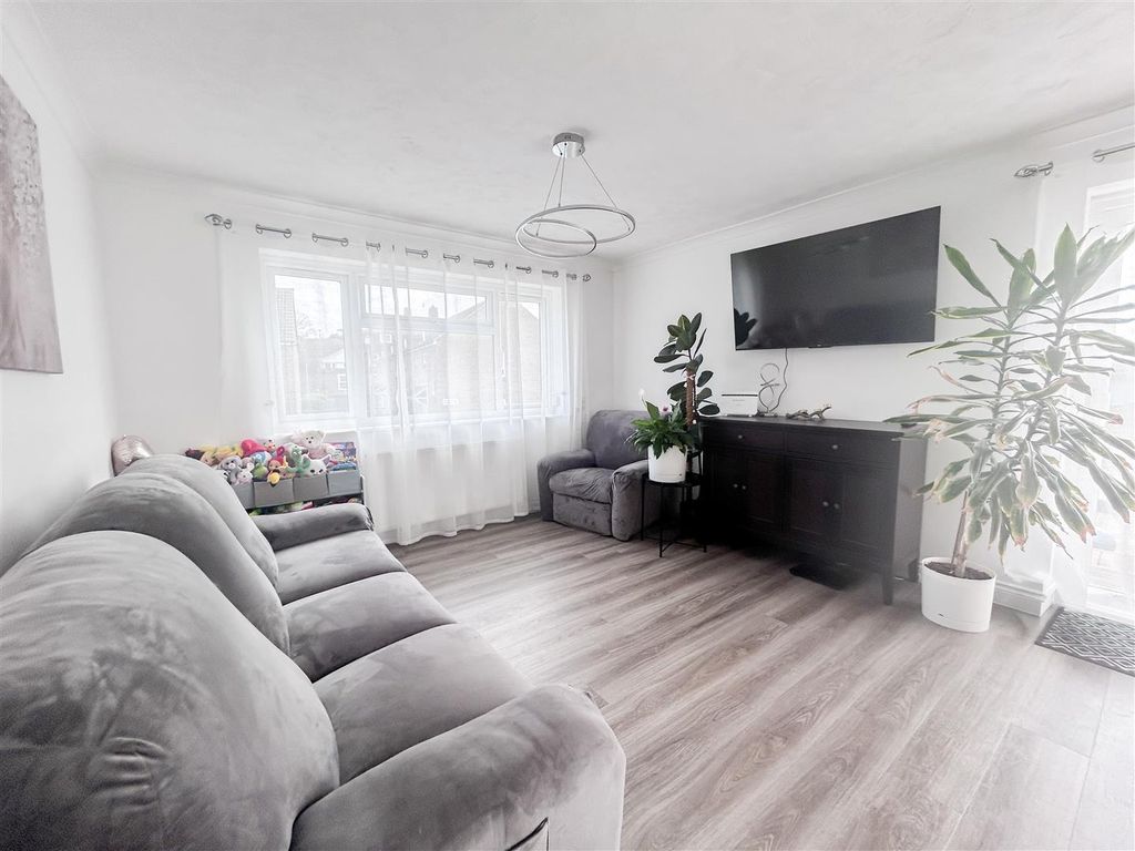 Property photo 3 of 14 13-Img_9279.Jpg