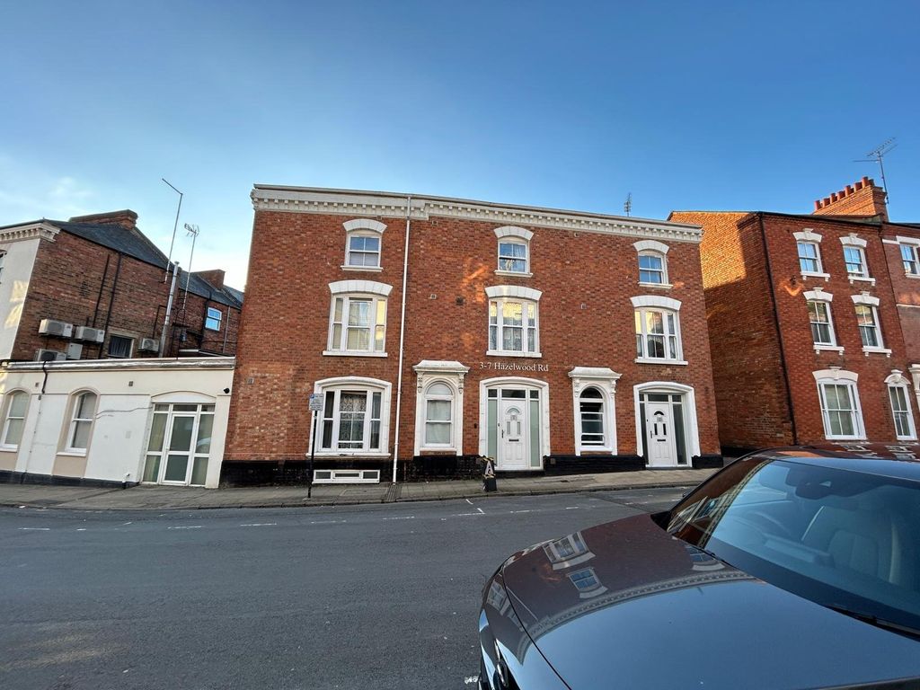 Property photo 1 of 15 Front